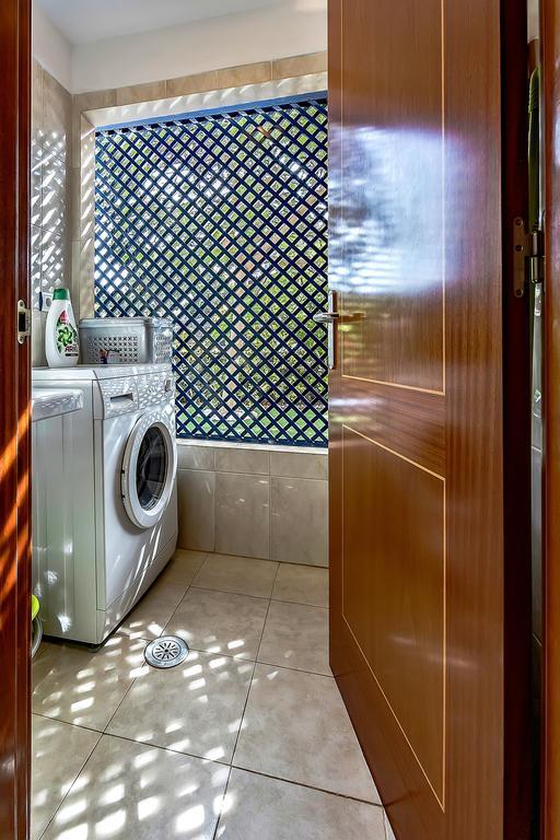 Beautiful House In Club De Mar Apartment Palm-mar Exterior photo